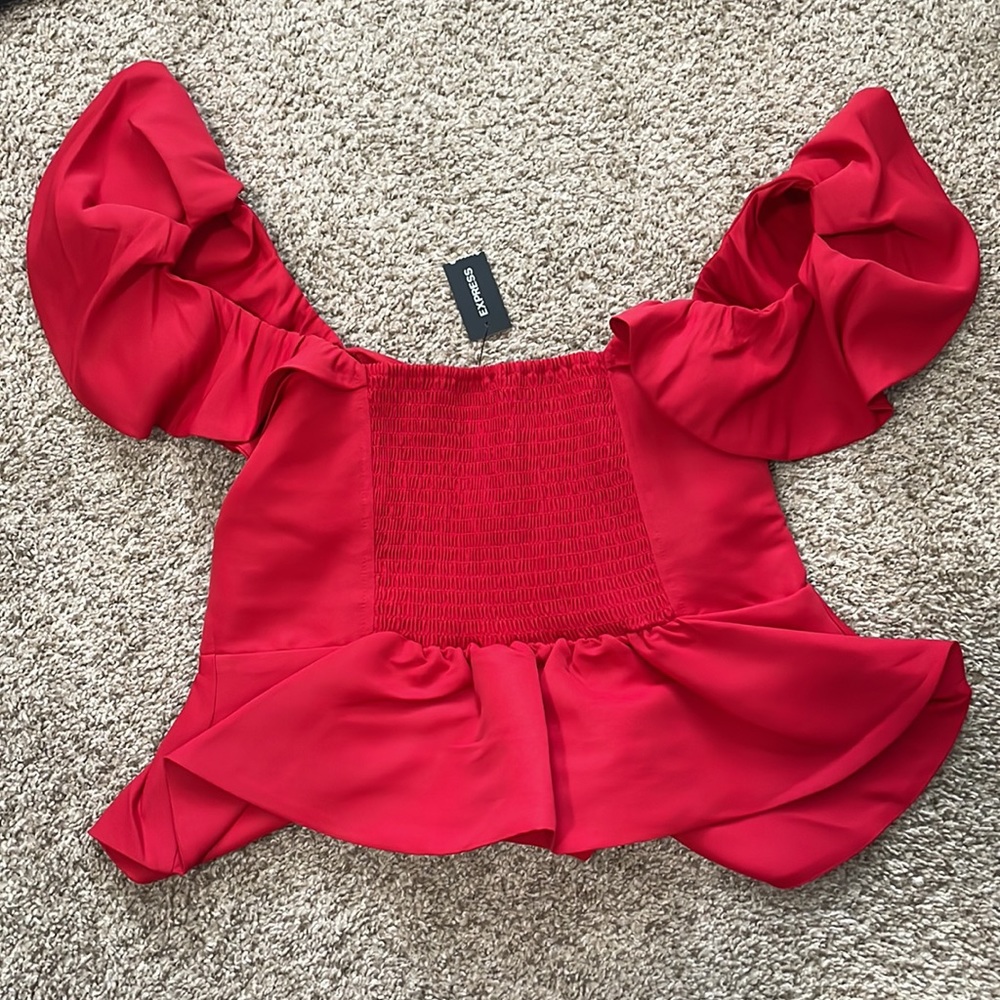 Express red top - Picture 3 of 3